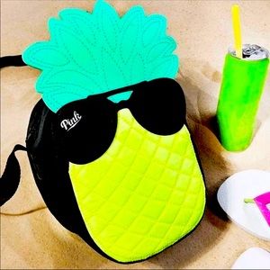 VS Pineapple Cooler NWT
